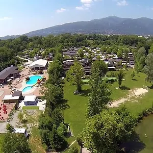 Holiday Chalets Camping Class Hotel Erba