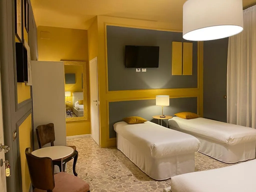 לינה וארוחת בוקר בולוניה Central Suite Bed&Breakfast