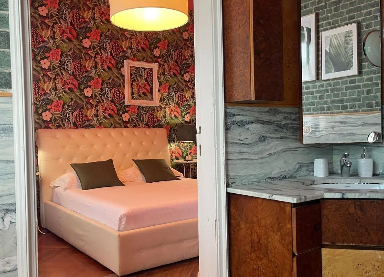 בולוניה Central Suite Bed&Breakfast לינה וארוחת בוקר